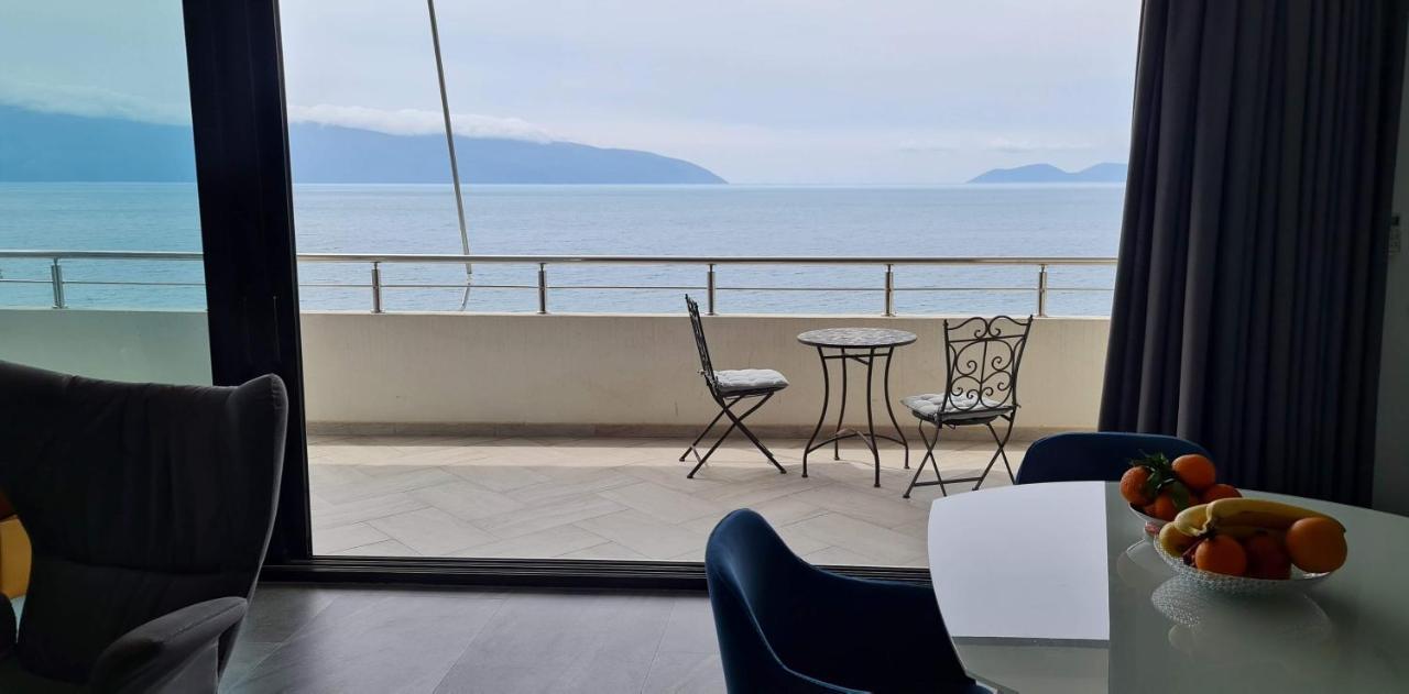 Sea Dream Apartment Вльора Екстер'єр фото
